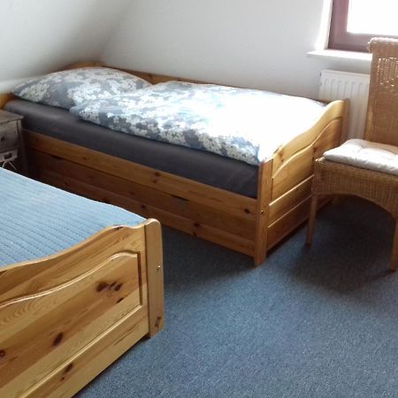 Ferienwohnung, Monteurwohnung Bis 6 Personen Rottorf 外观 照片