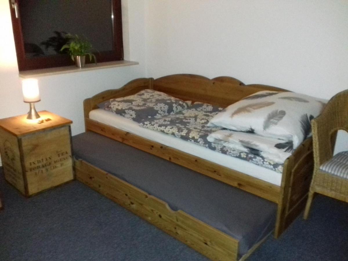 Ferienwohnung, Monteurwohnung Bis 6 Personen Rottorf 外观 照片