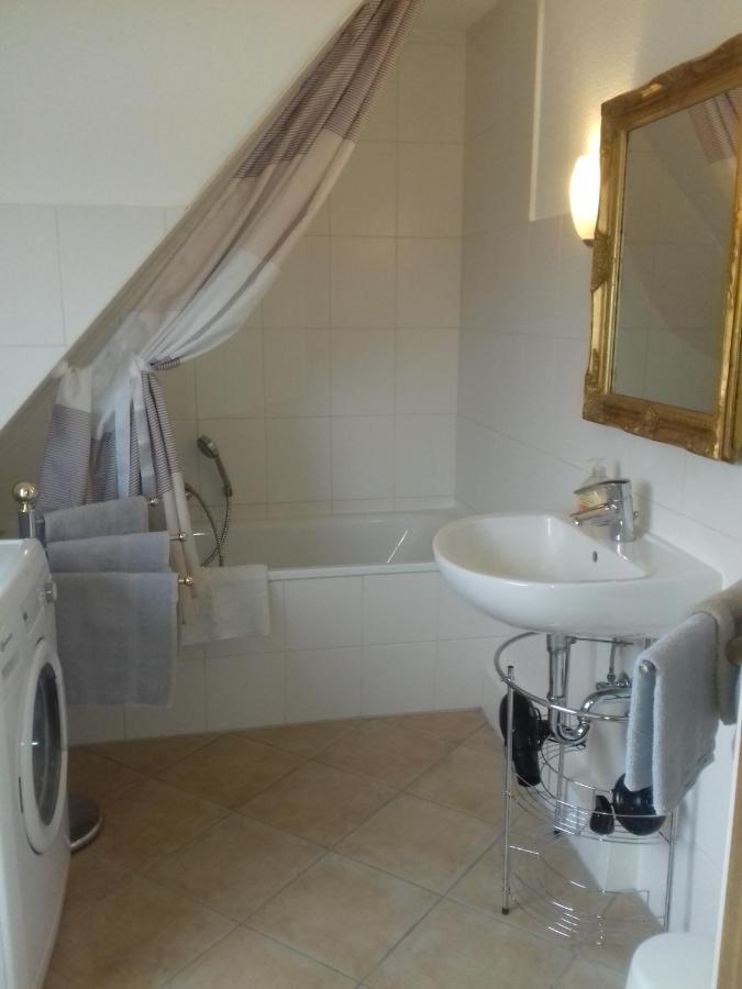 Ferienwohnung, Monteurwohnung Bis 6 Personen Rottorf 外观 照片